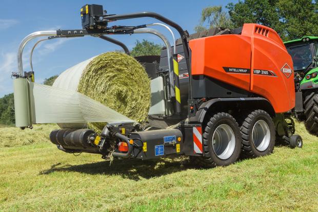 KUHN launches new VBP 3165 variable chamber baler with film-on-film binding.